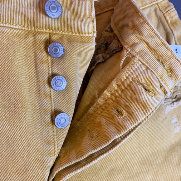 NWT! Free People CRVY Anytime Anywhere Denim Shorts in Sultana - Picture 5 of 8